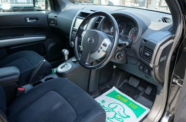 2011 NISSAN X-TRAIL